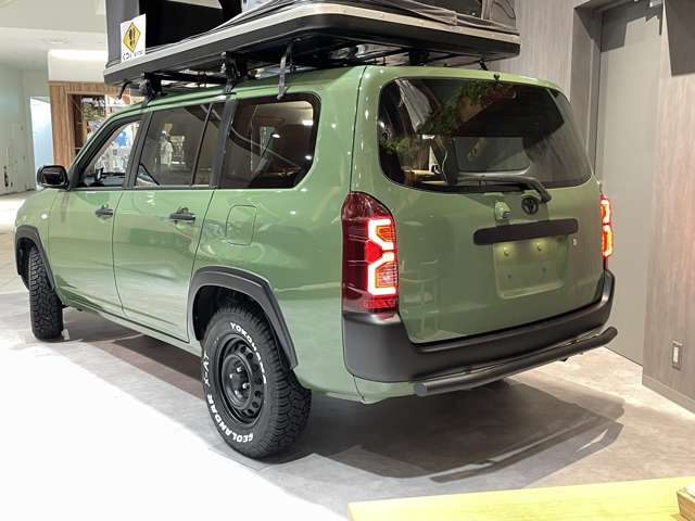 Toyota Succeed Van 9
