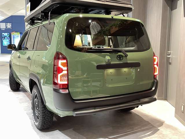 Toyota Succeed Van 10