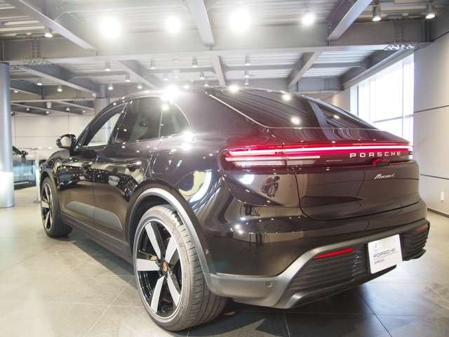 Porsche Macan 4