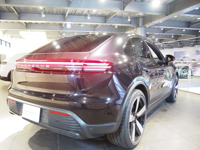 Porsche Macan 6