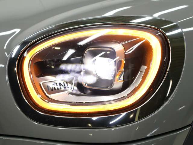 MINI Crossover 5