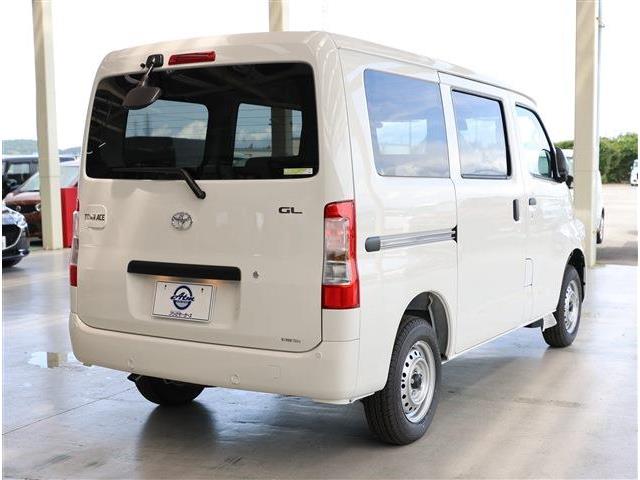 Toyota Town Ace Van 5