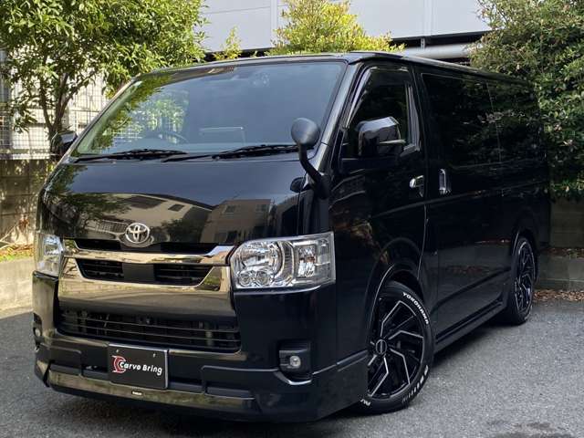 Toyota Hiace Van 6