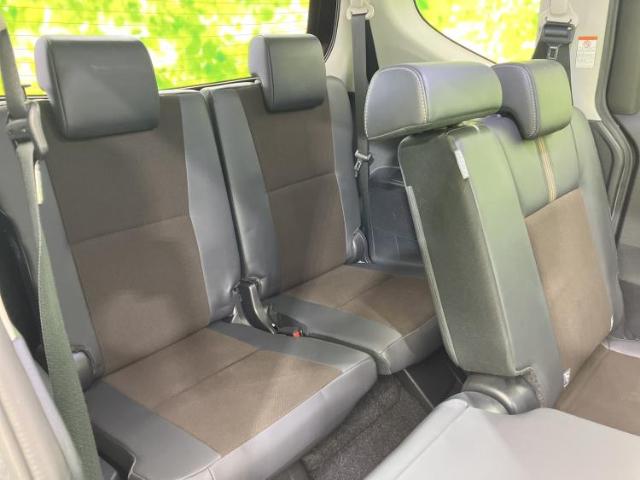 Toyota Sienta 8