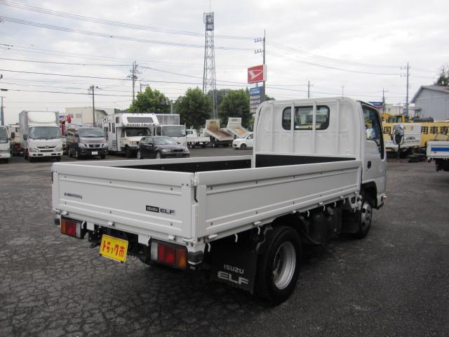 Isuzu Elf 2