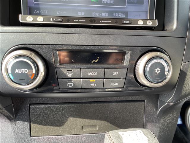 Mitsubishi Pajero 11
