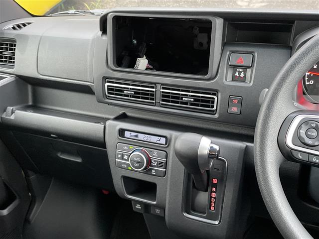 Daihatsu Atrai 5