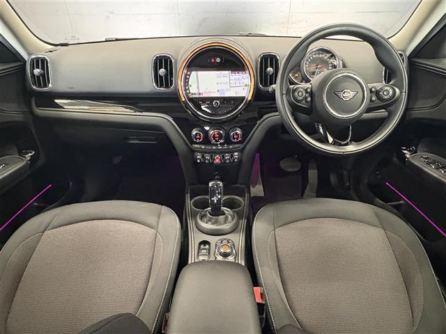 MINI Crossover 5