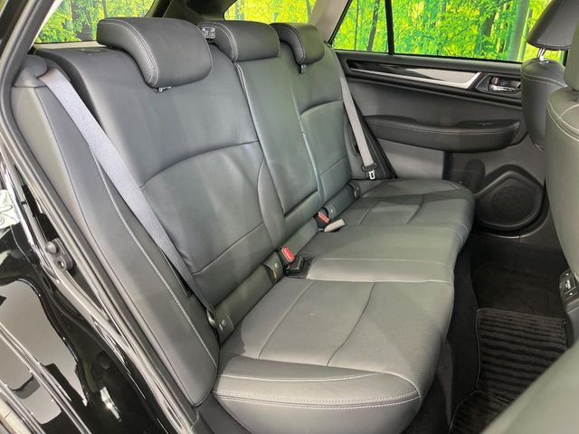 Subaru Legacy Outback 9