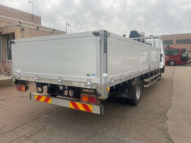 Mitsubishi Fuso Fighter 4