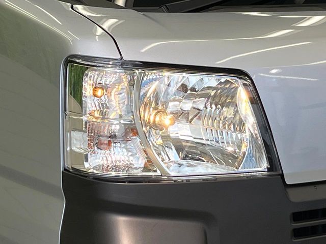 Toyota Pixis Van 12