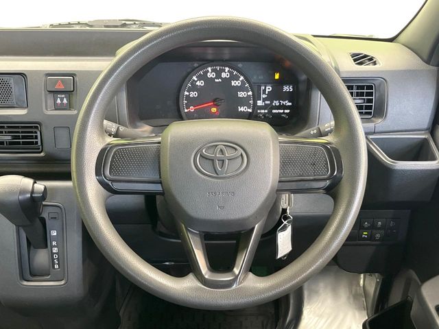 Toyota Pixis Van 10