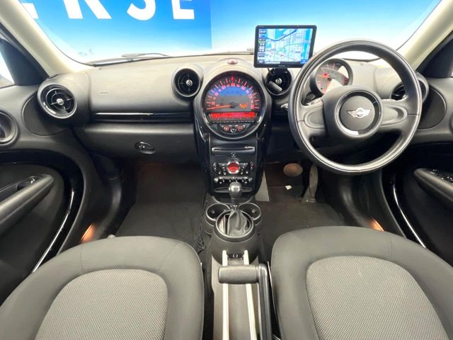 MINI Crossover 2