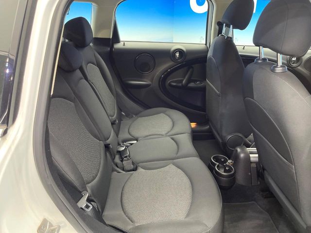 MINI Crossover 9