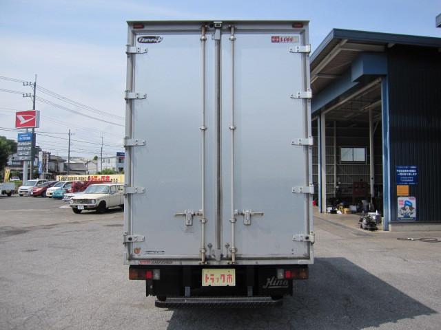 Hino Dutro 3