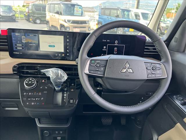 Mitsubishi Delica Mini 11
