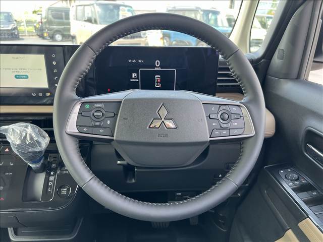Mitsubishi Delica Mini 12