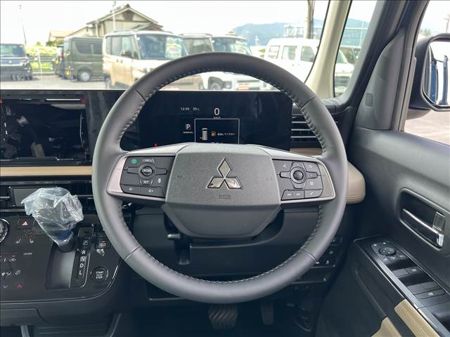 Mitsubishi Delica Mini 11