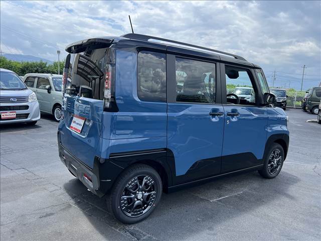 Mitsubishi Delica Mini 6