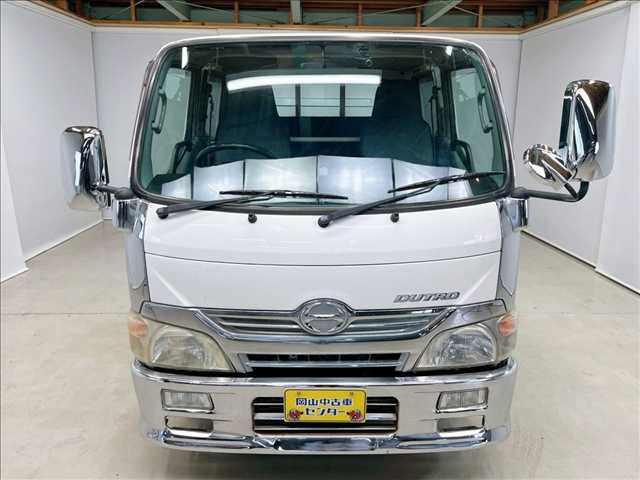 Hino Dutro 5