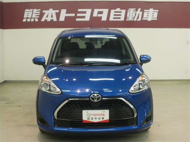Toyota Sienta 3