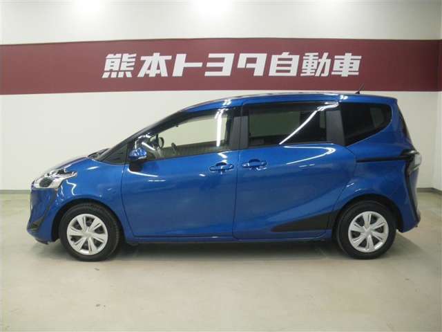 Toyota Sienta 4