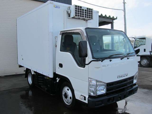 Isuzu Elf 3