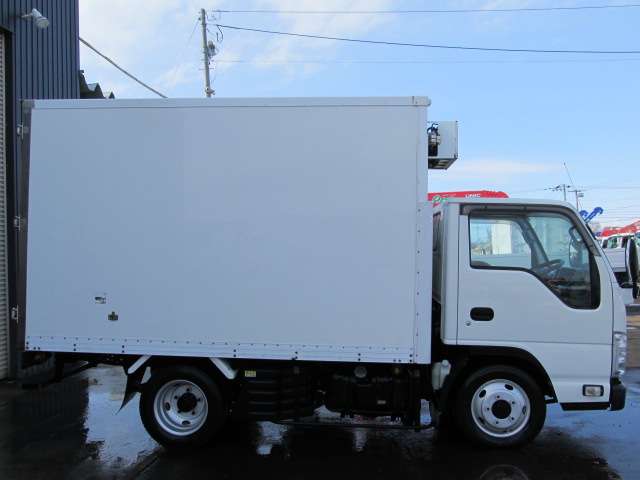 Isuzu Elf 4