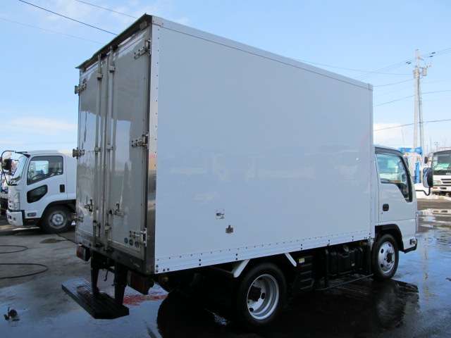 Isuzu Elf 5