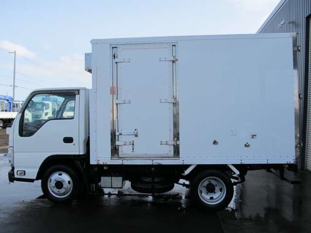 Isuzu Elf 9