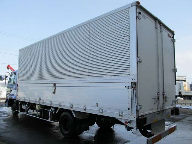 Nissan Condor 7