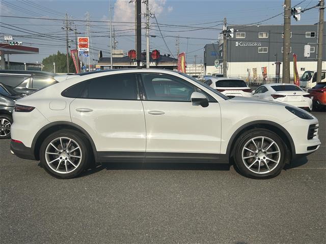 Porsche Cayenne Coupe 11