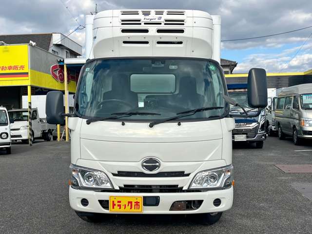 Hino Dutro 2
