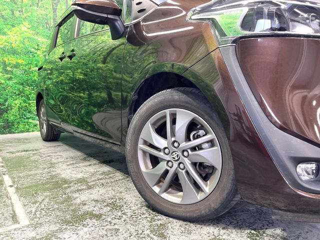 Toyota Sienta 12