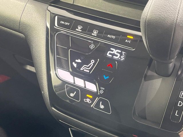 Mitsubishi eK X 8