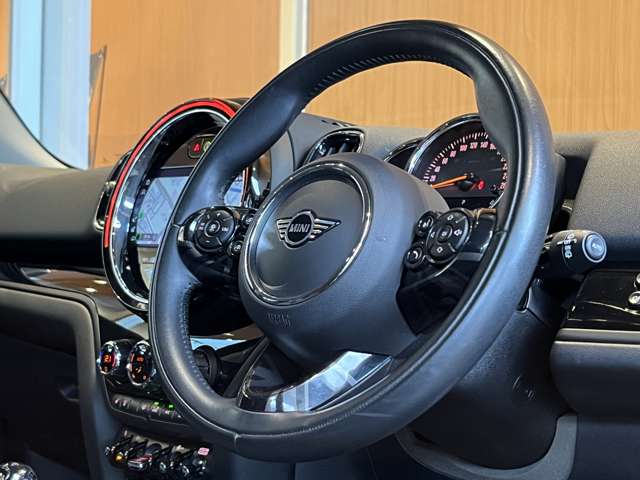 MINI Crossover 6