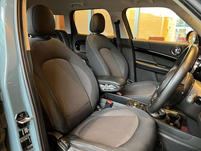 MINI Crossover 8