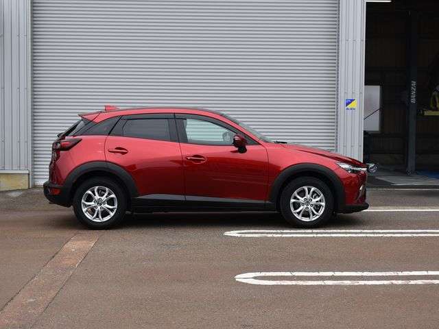 Mazda CX-3 11