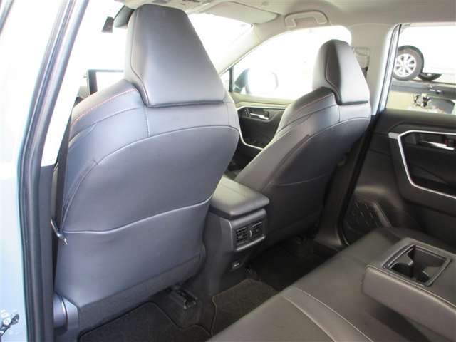 Toyota RAV4 12