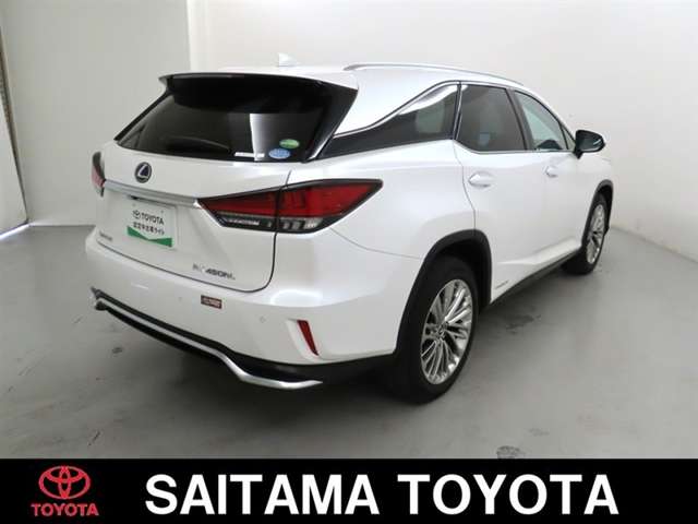 Lexus レクサスRX 9