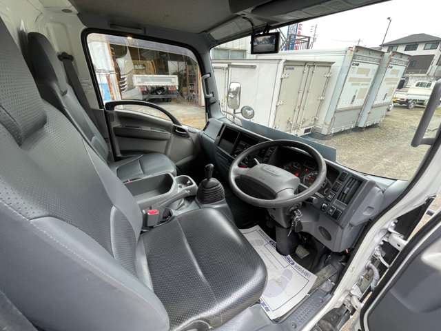 Isuzu Elf 2