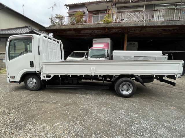 Isuzu Elf 10