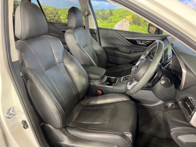 Subaru Legacy Outback 11