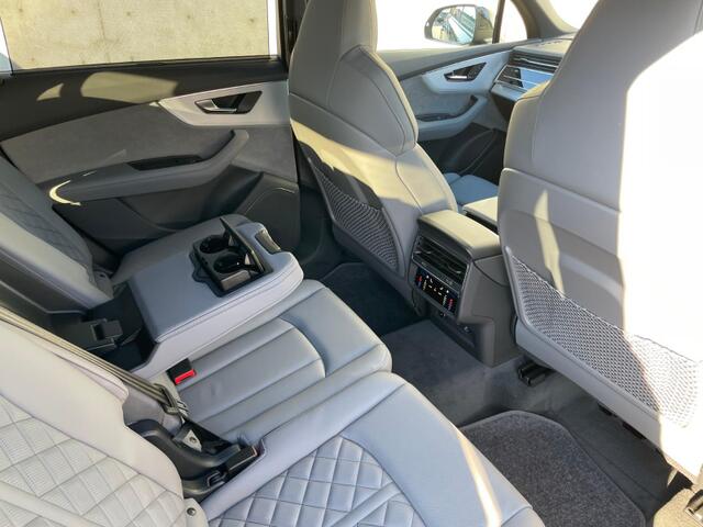 Audi Q7 12
