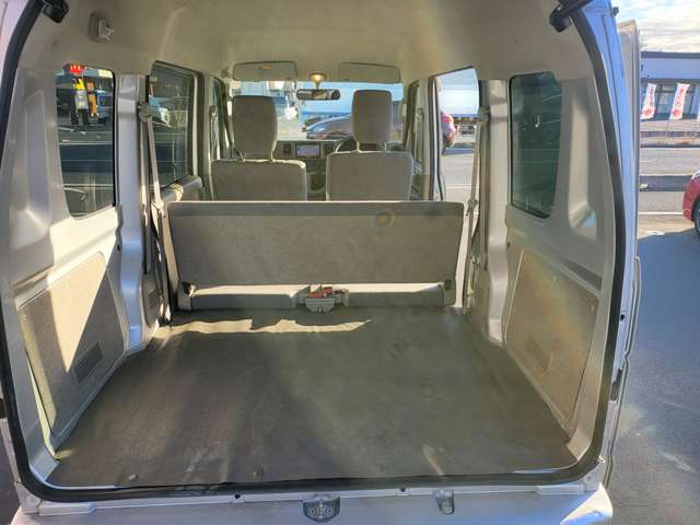 Nissan NV100 Clipper 6