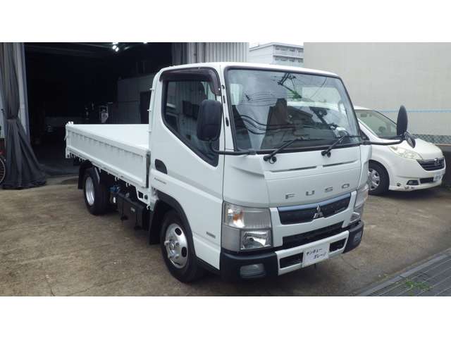 Mitsubishi Fuso Canter 2