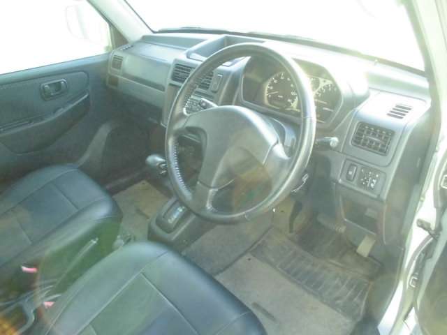 Mitsubishi Pajero Mini 9