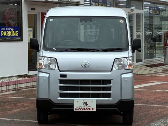 Toyota Pixis Van 6