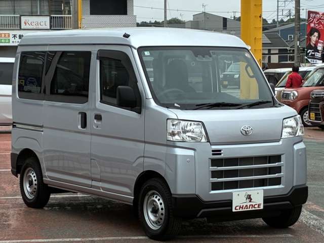 Toyota Pixis Van 7