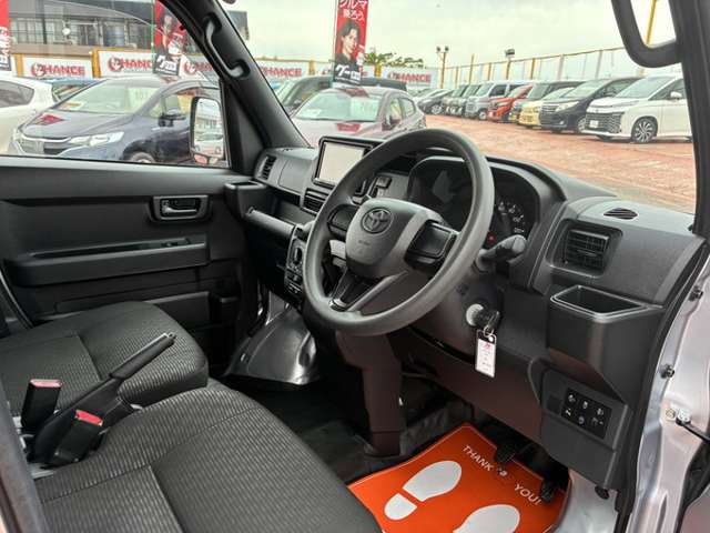 Toyota Pixis Van 9